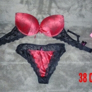 Conjunto Bra y Pantie Victoria Secret $850